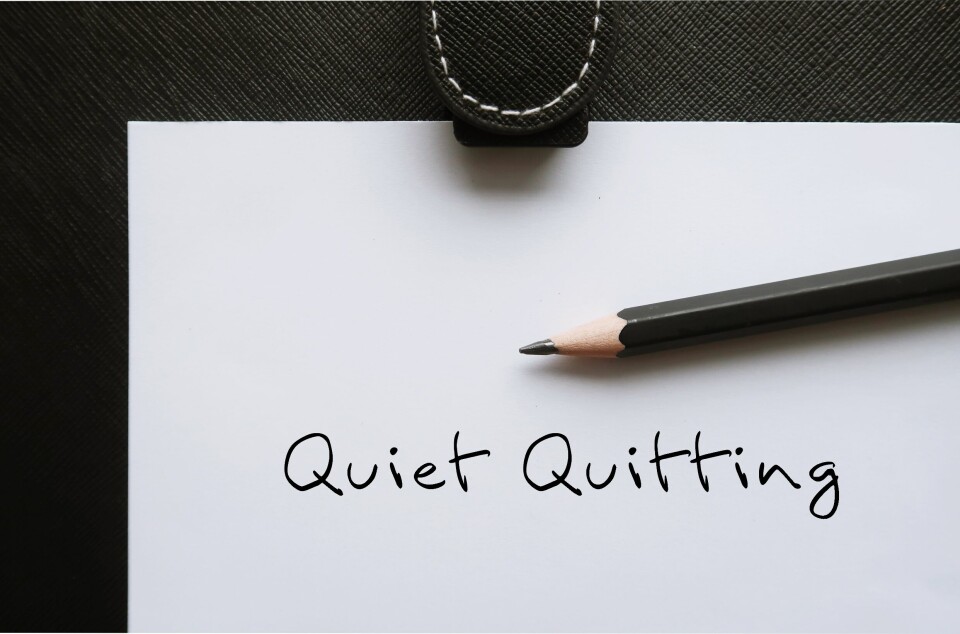 Ark med påskriften 'Quiet quitting'