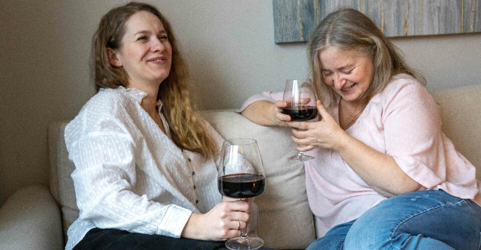 Flere kvinner drikker mer alkohol