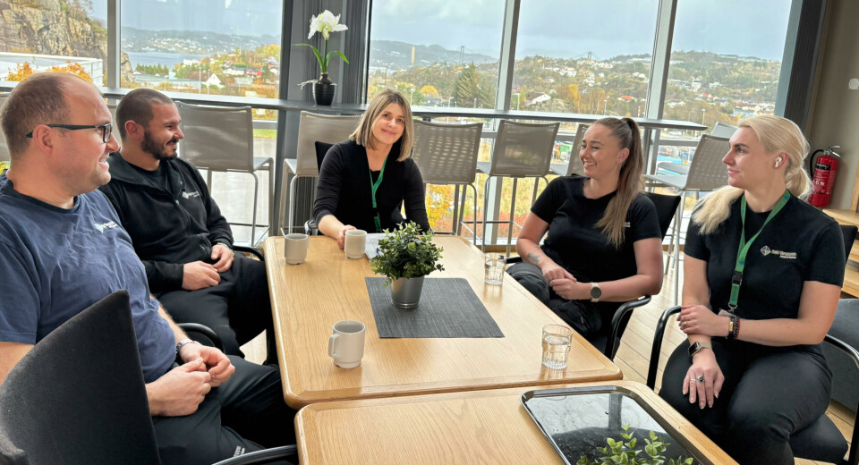 Gleden er å løfte andre