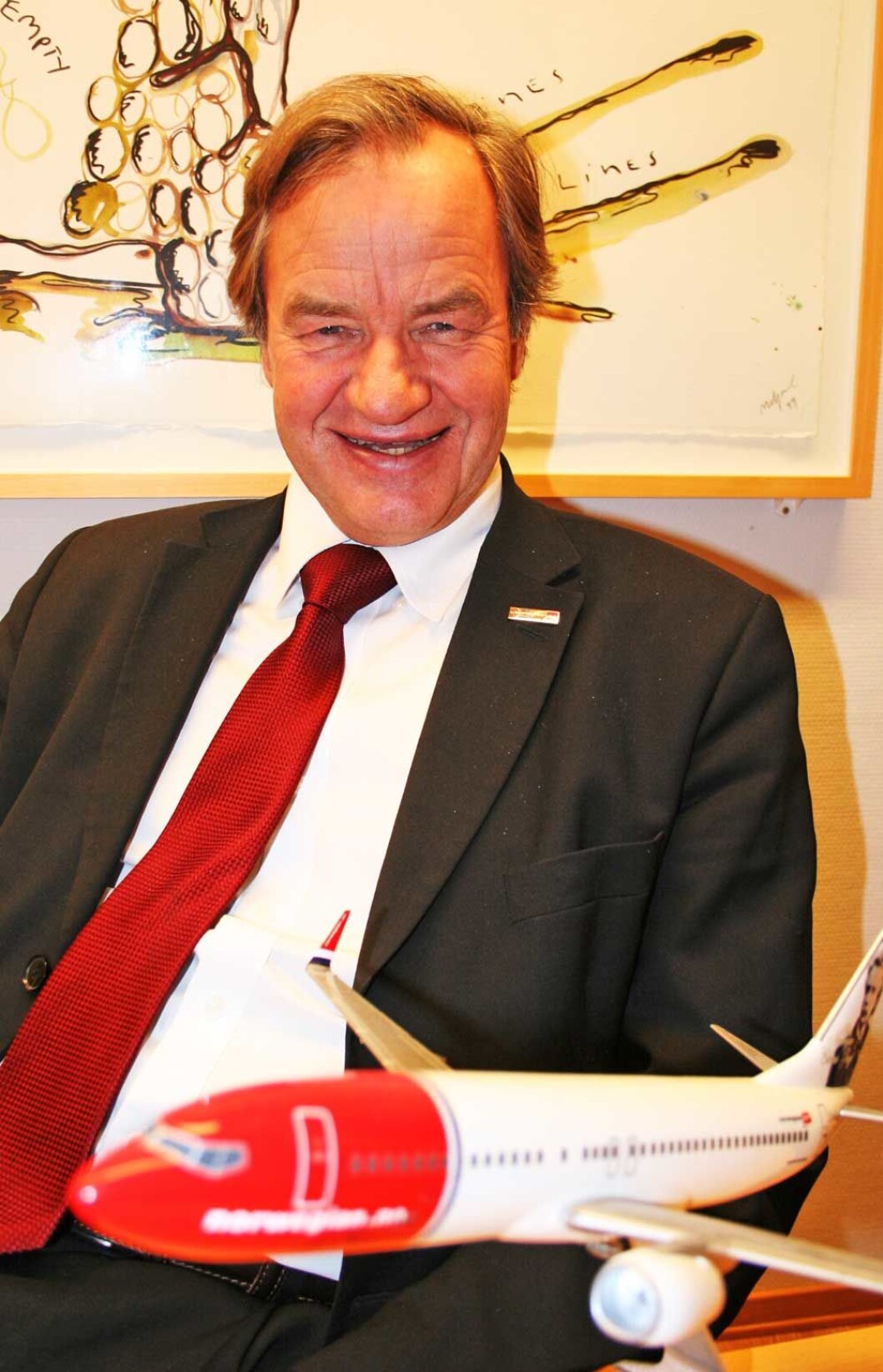bjørn-kjos-og-fly.jpg bjørn-kjos-og-fly.jpg