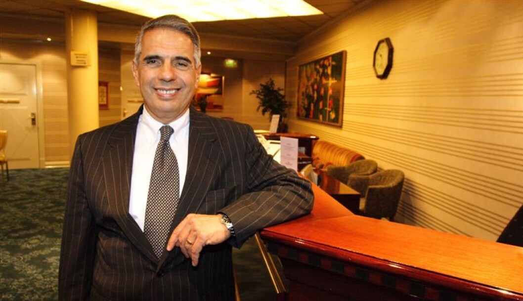 Larry Fogli (bredde) Larry Fogli (bredde)