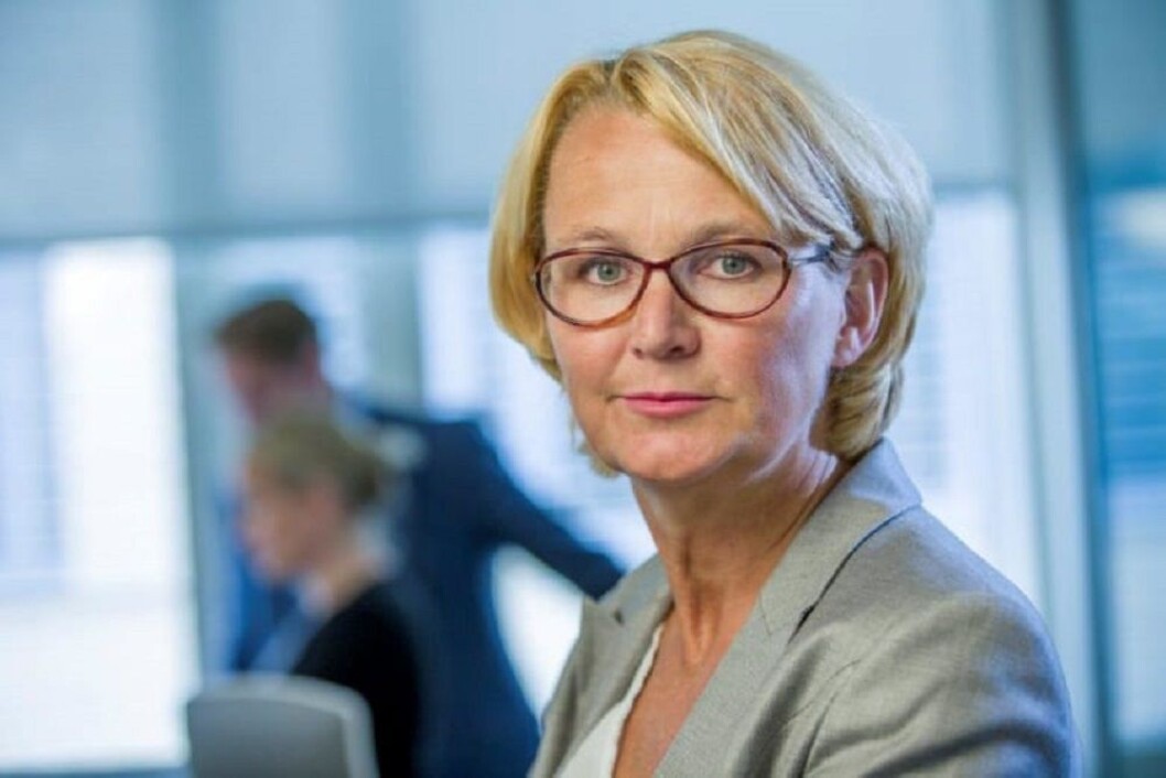 - Utviklingen i oljebeltet bekymrer oss. Den stadige veksten i inkassogjelden antyder at gjeldsproblemene på Sør-Vestlandet vil fortsette å vokse i 2018, sier Anette Willumsen, administrerende direktør i Lindorff Norge. - Utviklingen i oljebeltet bekymrer oss. Den stadige veksten i inkassogjelden antyder at gjeldsproblemene på Sør-Vestlandet vil fortsette å vokse i 2018, sier Anette Willumsen, administrerende direktør i Lindorff Norge.