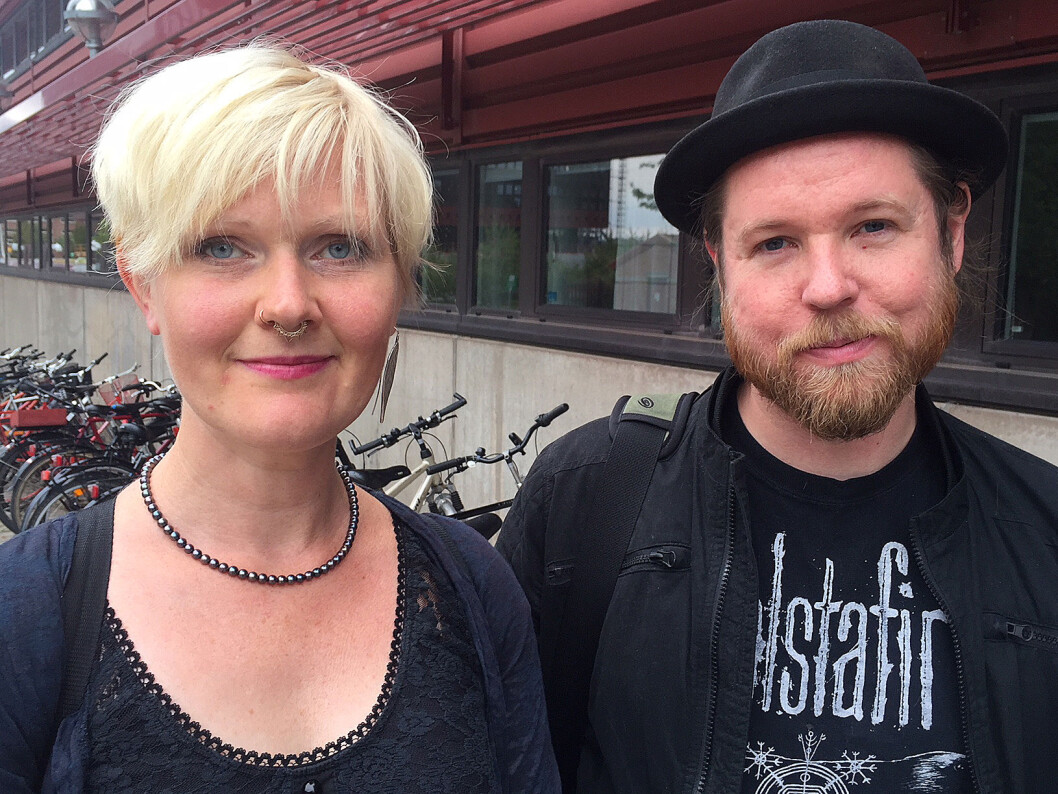 Forskerne Anna-Carin Fagerlind Ståhl og Christian Ståhl ved Linkøpings universitet har forsket på utbrenthet og arbeidsmiljø. (Foto: Linkøping universitet) Forskerne Anna-Carin Fagerlind Ståhl og Christian Ståhl ved Linkøpings universitet har forsket på utbrenthet og arbeidsmiljø. (Foto: Linkøping universitet)