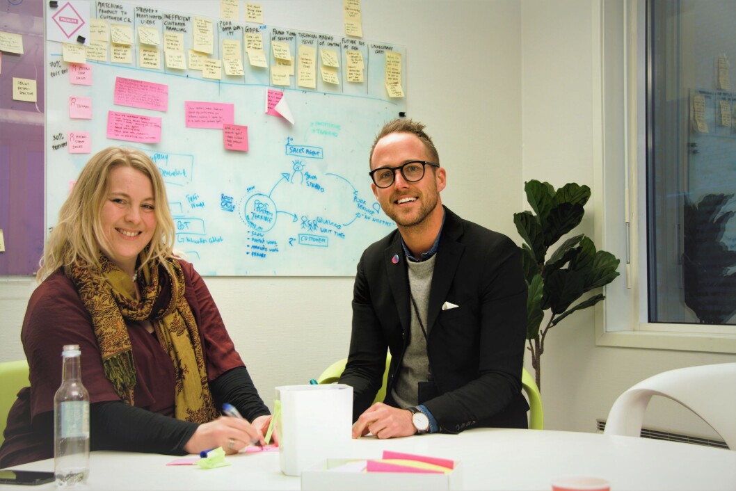 Ina Buonaventsen Kummerfeldt og Chris Hovde jobber med HR i Telia i henholdsvis Danmark og Norge. Ina Buonaventsen Kummerfeldt og Chris Hovde jobber med HR i Telia i henholdsvis Danmark og Norge.