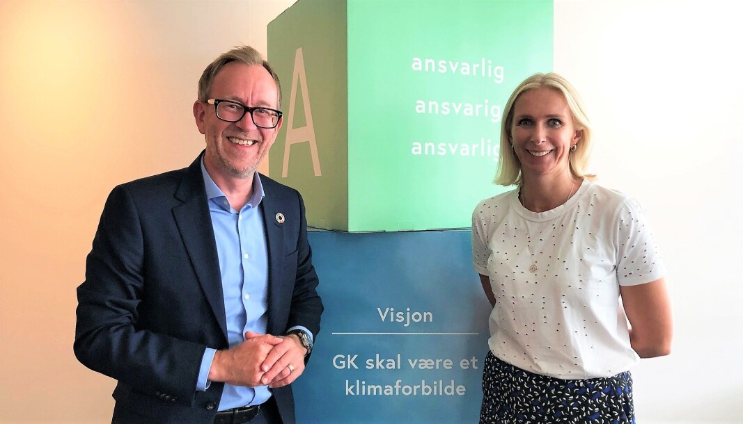 Konsernsjef Kim Robert Lisø og direktør for kommunikasjon og bærekraft Guro Steine i GK Gruppen presenterer konsernets første ESG-rapport. Konsernsjef Kim Robert Lisø og direktør for kommunikasjon og bærekraft Guro Steine i GK Gruppen presenterer konsernets første ESG-rapport.