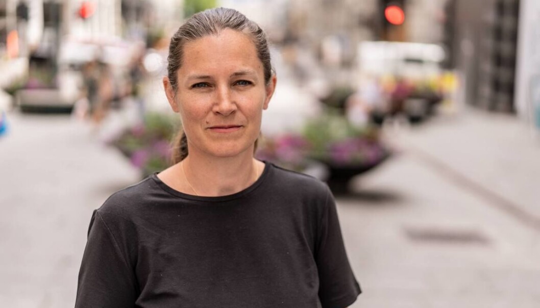 – Vi har ikke lenger de rammene vi er vant til, som å måtte stå opp, kjøre til jobb og treffe kollegaer. Dette er ting vi vet holder forbruket nede, sier Randi Hagen Eriksrud, generalsekretær i Av-og-til. – Vi har ikke lenger de rammene vi er vant til, som å måtte stå opp, kjøre til jobb og treffe kollegaer. Dette er ting vi vet holder forbruket nede, sier Randi Hagen Eriksrud, generalsekretær i Av-og-til.