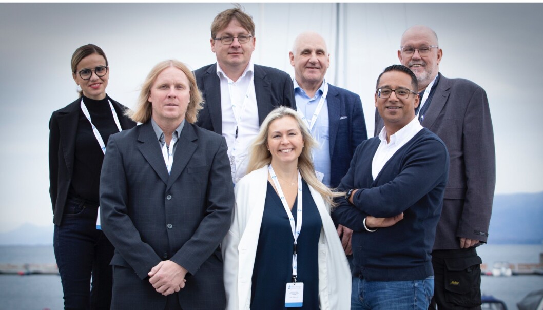 Bak fra venstre: Monjia A. Mzali, Karl-Anders Grønland, Rolf Olav Johannessen, Jørn Wad. Foran fra venstre: Vegard Høidalen, Ina Giske, Yousuf Gilani. Bak fra venstre: Monjia A. Mzali, Karl-Anders Grønland, Rolf Olav Johannessen, Jørn Wad. Foran fra venstre: Vegard Høidalen, Ina Giske, Yousuf Gilani.