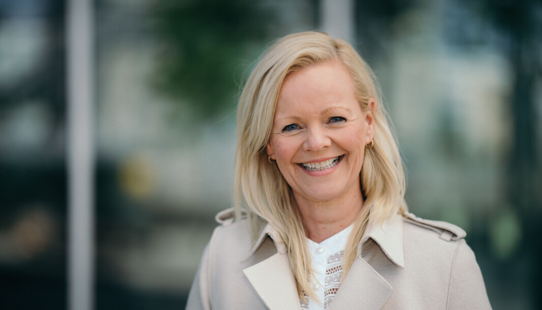 - Er du leder, har du meldt deg på en kontinuerlig utviklingsreise, sier Katrine Kalelic, Head of Leadership, Talent & Team Development i DNB. - Er du leder, har du meldt deg på en kontinuerlig utviklingsreise, sier Katrine Kalelic, Head of Leadership, Talent & Team Development i DNB.
