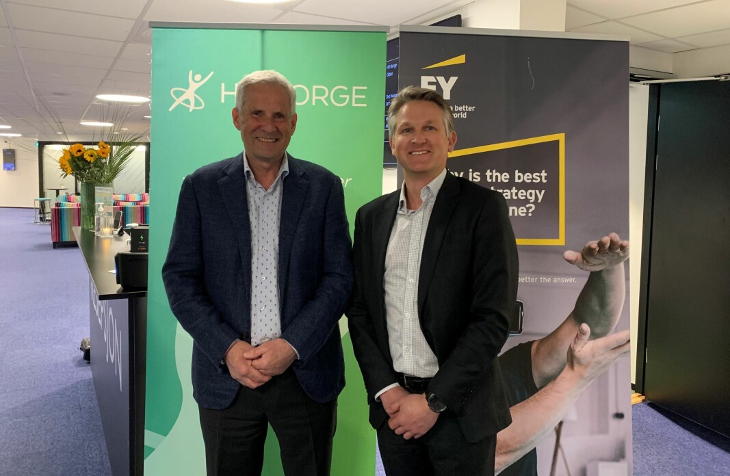 Sven Iversen, fagansvarlig i HR Norge (t.v.) og Bjørnar Skas, kompetanseleder for People Advisory Services i EY. Sven Iversen, fagansvarlig i HR Norge (t.v.) og Bjørnar Skas, kompetanseleder for People Advisory Services i EY.