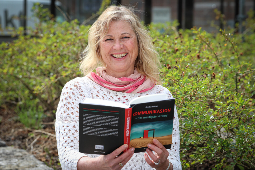 Grethe Holtan har akkurat begått sin andre bok, klar for lansering i september. Gjennom flere år har hun samlet erfaringer og kunnskap – nå under tittelen «Kommunikasjon – ditt mektigste verktøy».