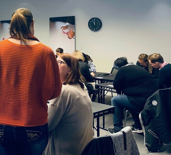 Alle medarbeidere i Amesto AccountHouse har forstått at en sterk organisasjonskultur (det som styrer medarbeideres adferd) helt klart kan redde eller ødelegge et selskap. Alle medarbeidere i Amesto AccountHouse har forstått at en sterk organisasjonskultur (det som styrer medarbeideres adferd) helt klart kan redde eller ødelegge et selskap.