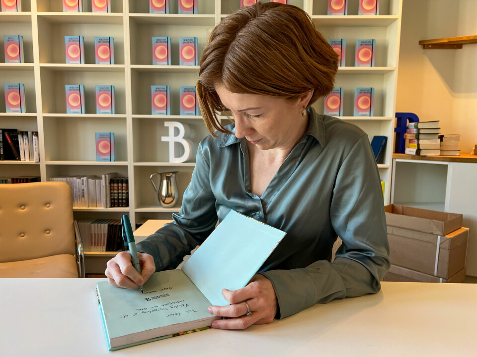Det er blitt mange bøker å signere for Bente Josefsen. Hennes siste bok «Sukkerdetox på 14 dager» er blitt veldig populær, og oppskriftene testes ut av stadig flere – også på arbeidsplassene.